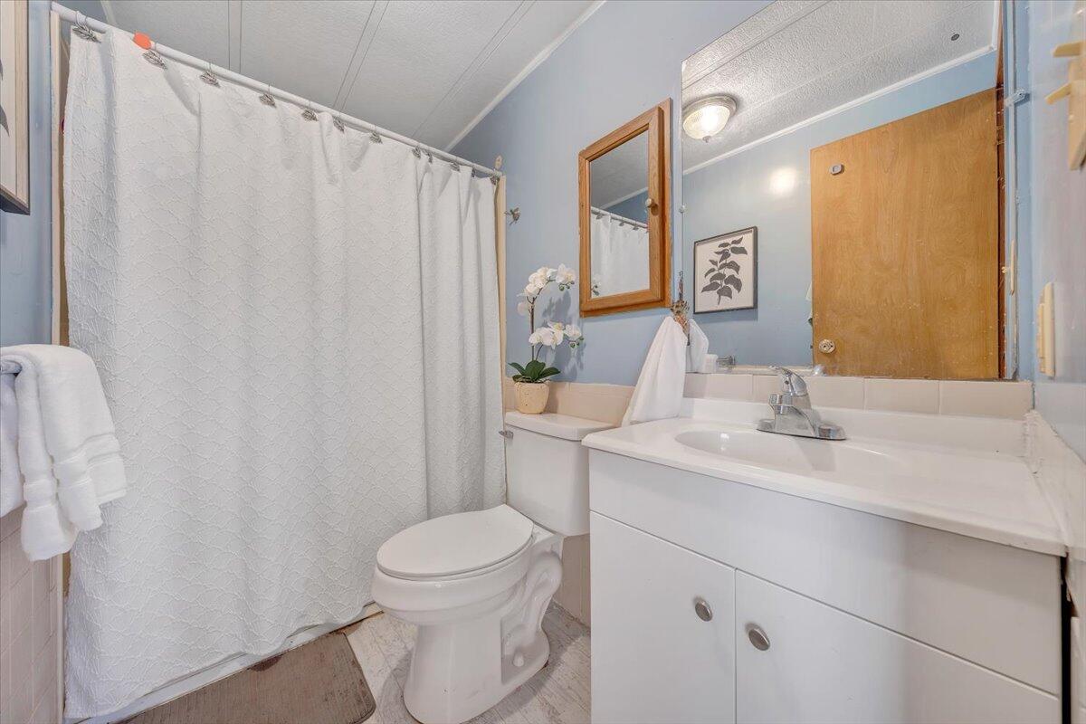 1290 Shoulder Run Road Moneta, VA 24121 - Photo 20 of 29 22-MIB08736