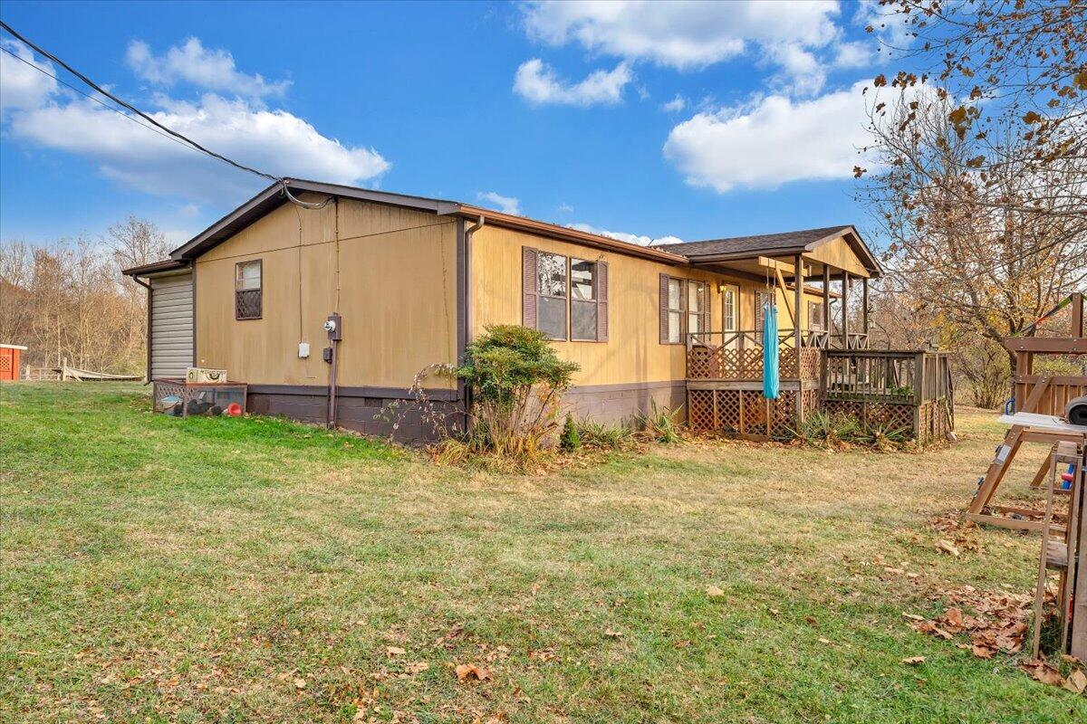 1290 Shoulder Run Road Moneta, VA 24121 - Photo 23 of 29 28-MIB08754