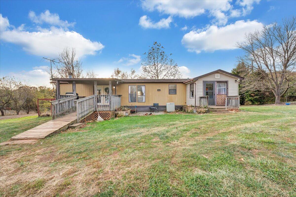 1290 Shoulder Run Road Moneta, VA 24121 - Photo 25 of 29 30-MIB08763