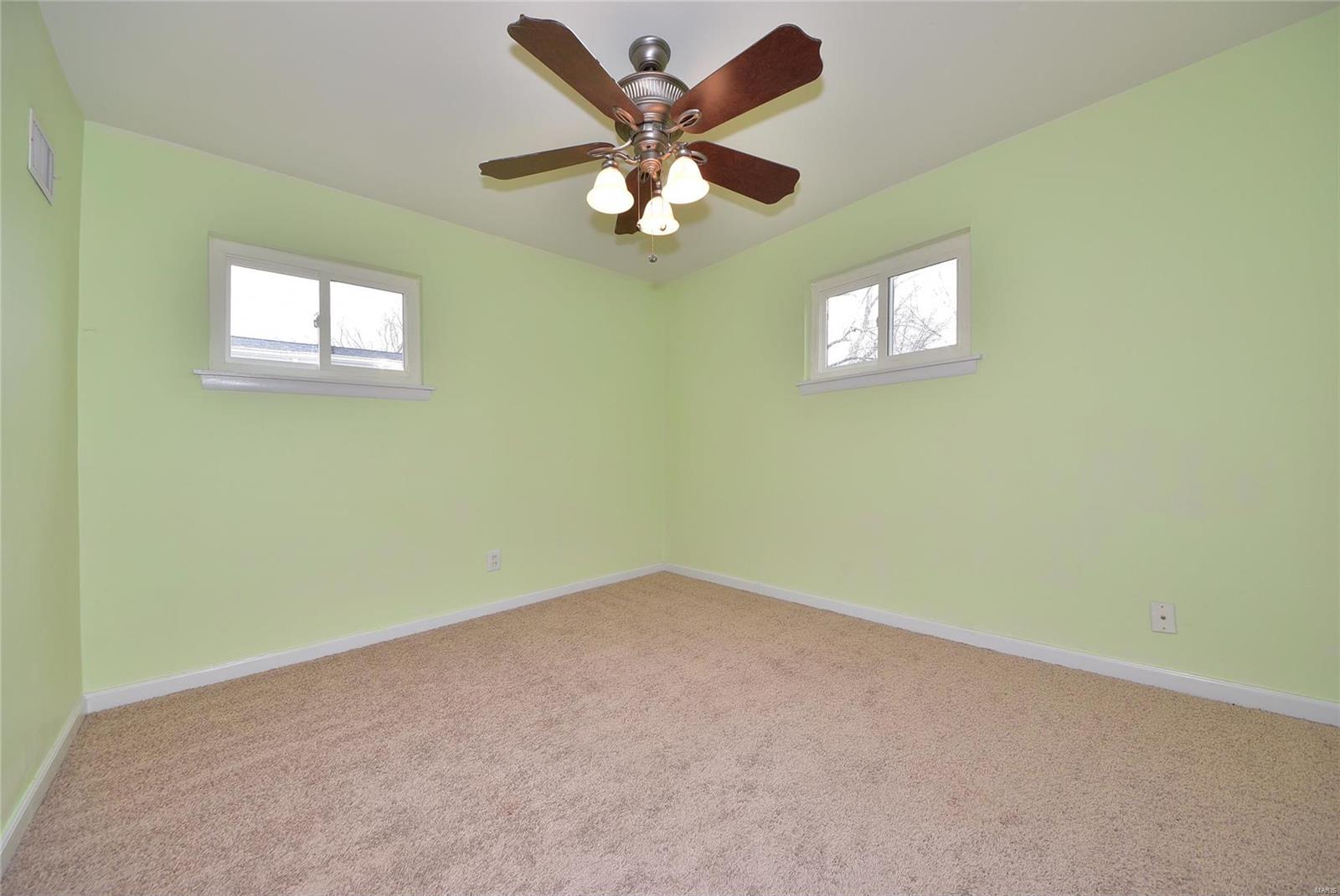 229 Ballwin Avenue Ballwin, MO 63021 - Photo 14 of 27 Gallery Image 14