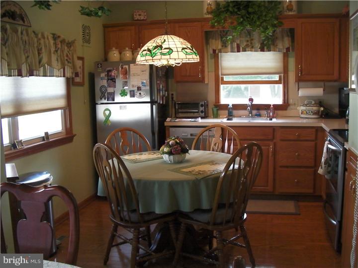 433 Haywood Road Ambler, PA 19002 - Photo 2 of 16 Gallery Image 2