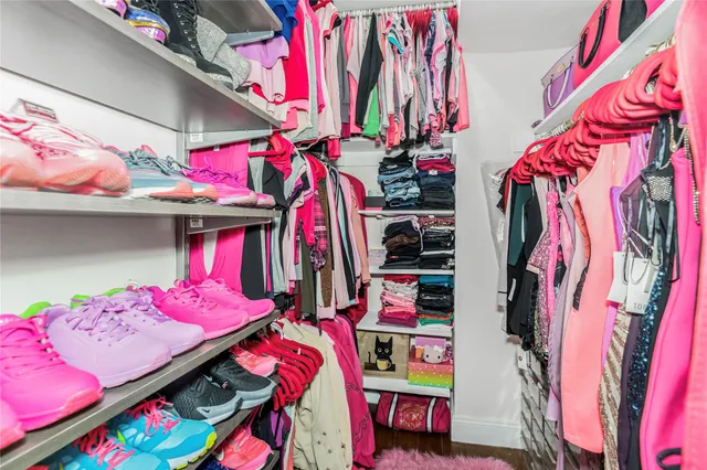 $375,000 | 825 Morrison Avenue, Unit 19C | Soundview