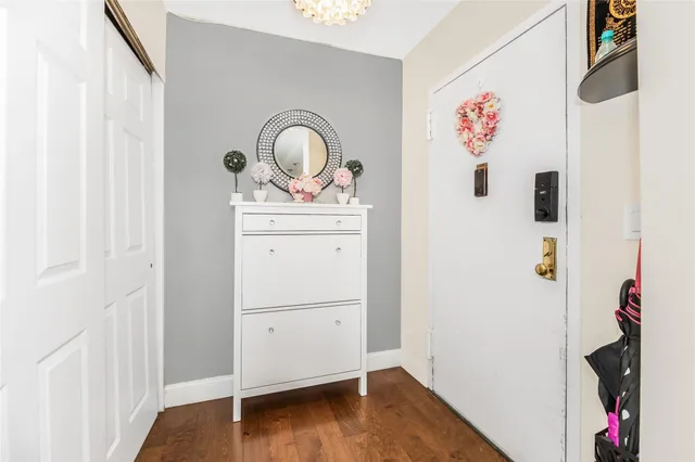 $375,000 | 825 Morrison Avenue, Unit 19C | Soundview