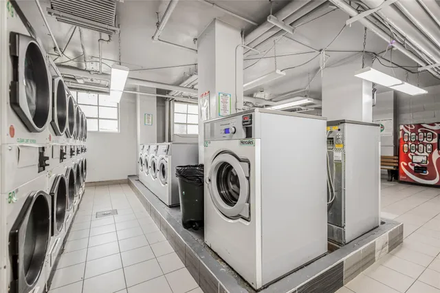 $375,000 | 825 Morrison Avenue, Unit 19C | Soundview