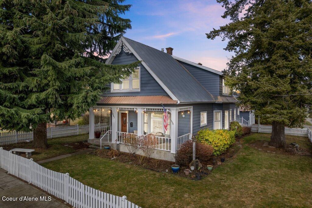 1027 East Indiana Avenue Coeur D'Alene, ID 83814 - Photo 1 of 36 001-1027EastIndianaAvenue-CoeurdAlene-ID