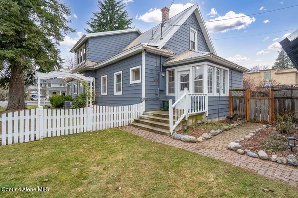 $1,049,000 | 1027 East Indiana Avenue, Coeur D'Alene, ID 83814