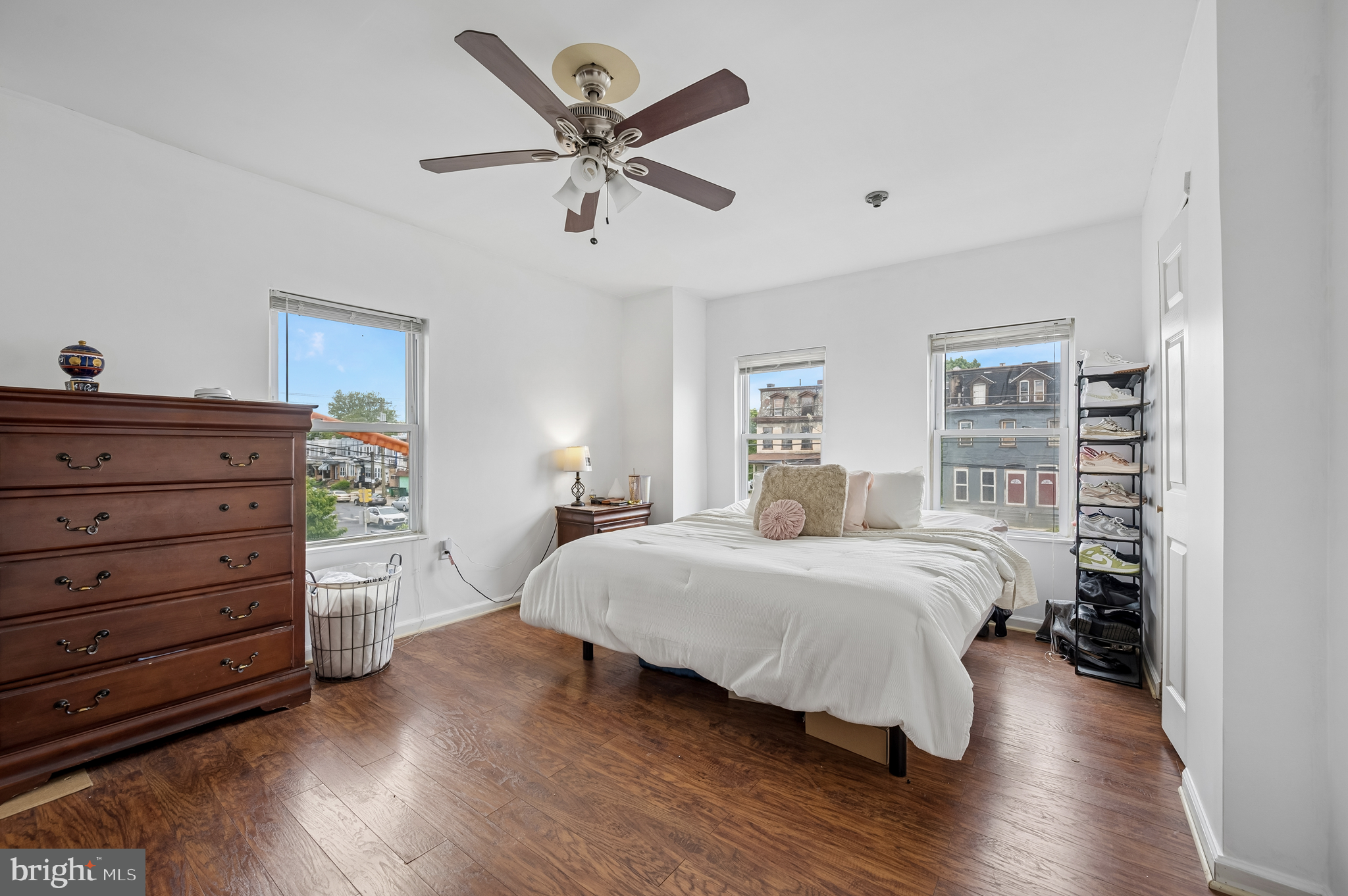 6938 Paschall Avenue Philadelphia, PA 19142 - Photo 9 of 25 Primary Bedroom