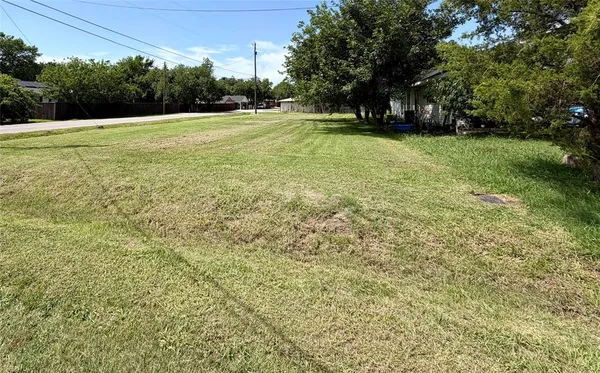 $300,000 | 302 South New Mexico Drive, Celina, TX 75009