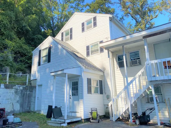$2,200 | 155 Bouton Street, Unit FRONT, Norwalk, CT 06854