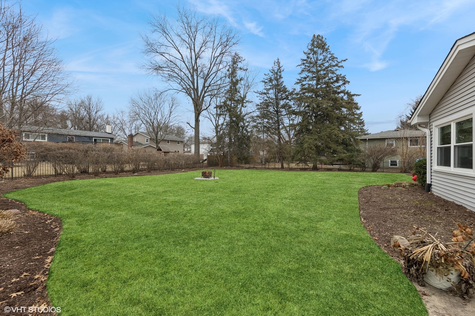 41 Swift Lane Naperville, IL 60565 - Photo 21 of 25 a view of a garden and basketball court