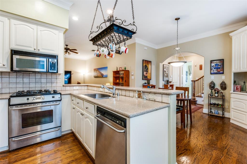 4007 Bowser Avenue, Unit D Dallas, TX 75219 - Photo 7 of 25