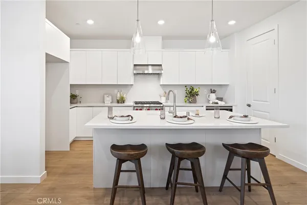 $998,000 | 2352 Channel Drive, Unit 101, Ventura, CA 93003