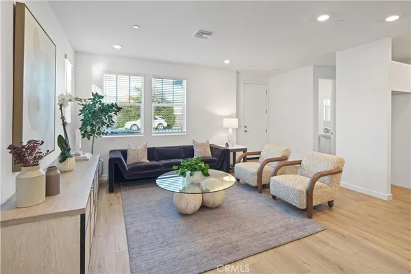 $998,000 | 2352 Channel Drive, Unit 101, Ventura, CA 93003
