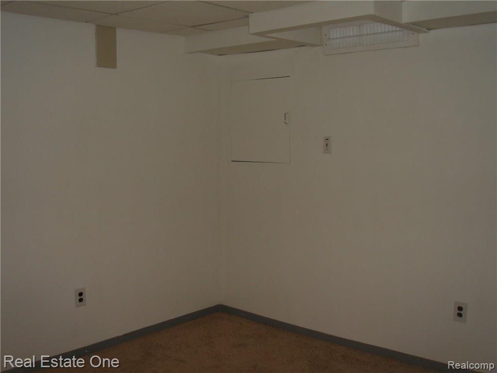 2160 Rochelle Park Drive Rochester, MI 48309 - Photo 19 of 19 Finished Basement