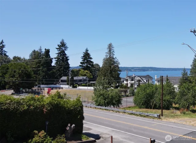 $729,950 | 3620 West Mukilteo Boulevard, Unit G, Everett, WA 98203