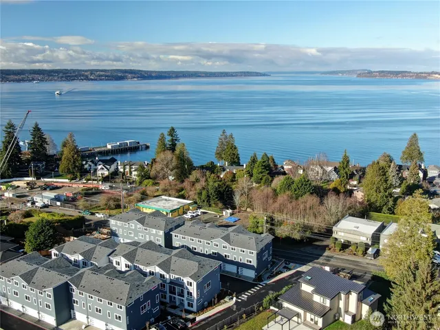 $729,950 | 3620 West Mukilteo Boulevard, Unit G, Everett, WA 98203