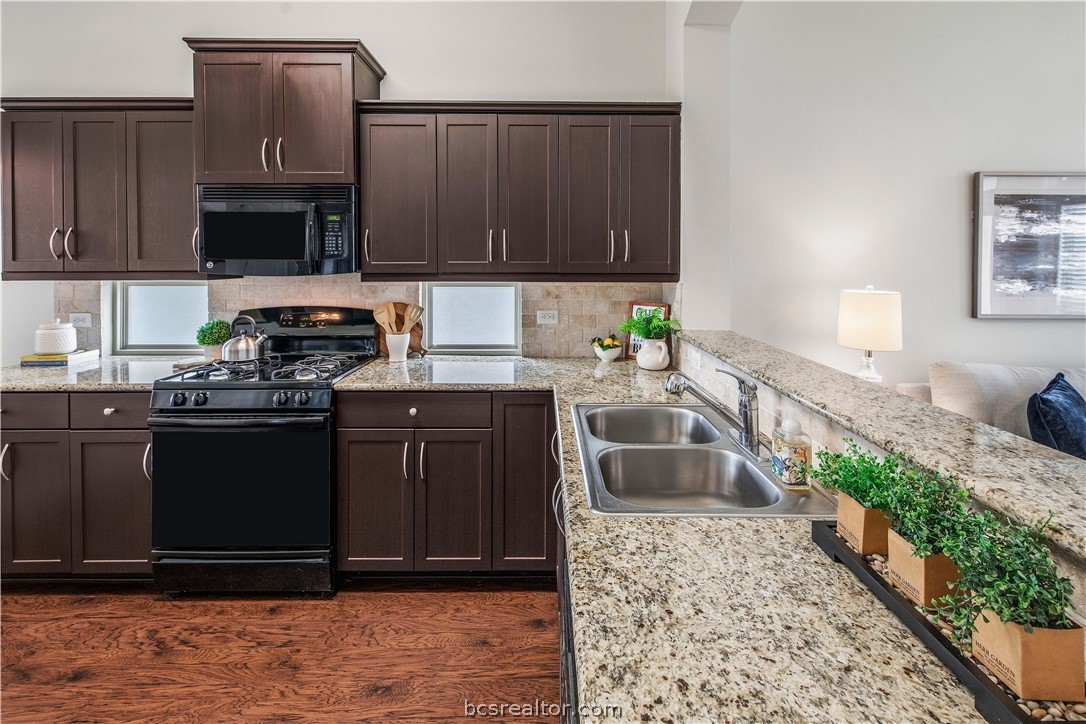 3065 Positano Loop Bryan, TX 77808 - Photo 16 of 50