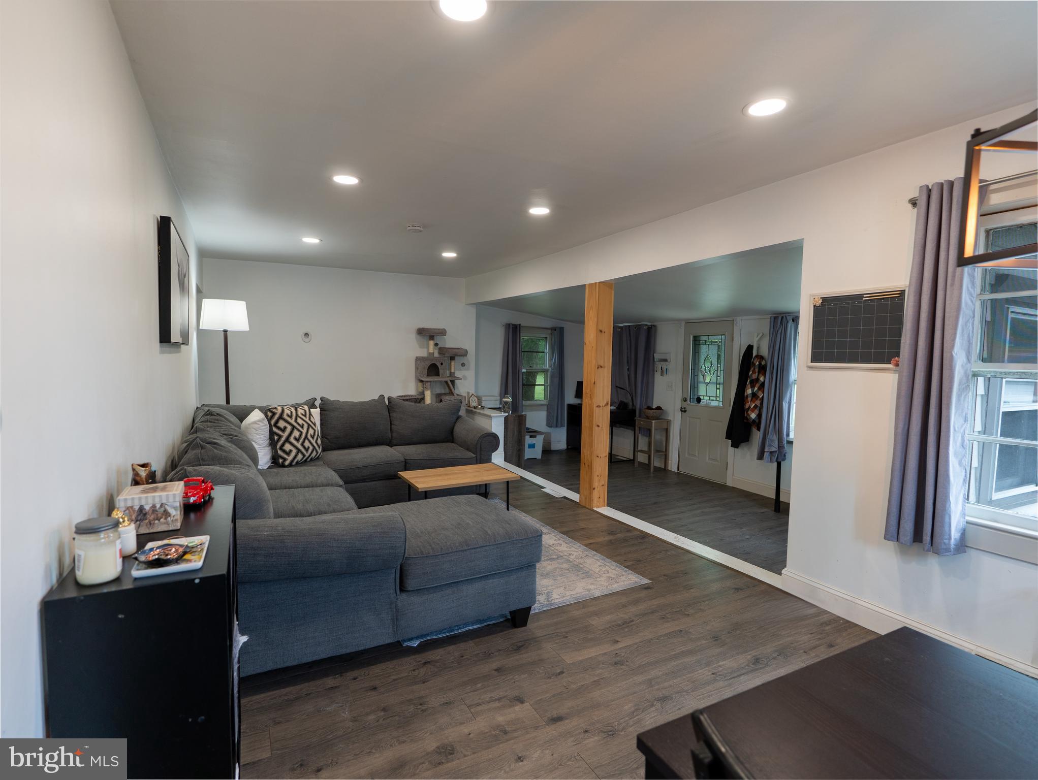 257 G Street Carneys Point, NJ 08069 - Photo 12 of 27