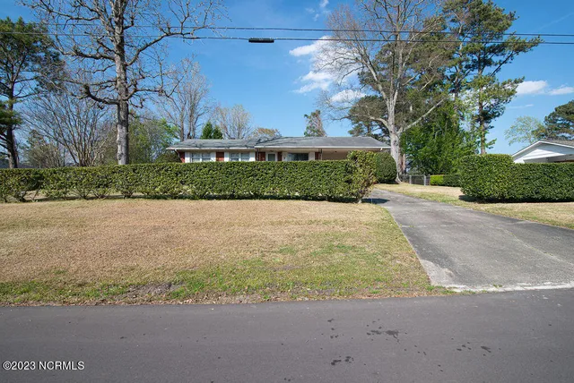 $1,500 | 3 Princeton Drive, Jacksonville, NC 28546