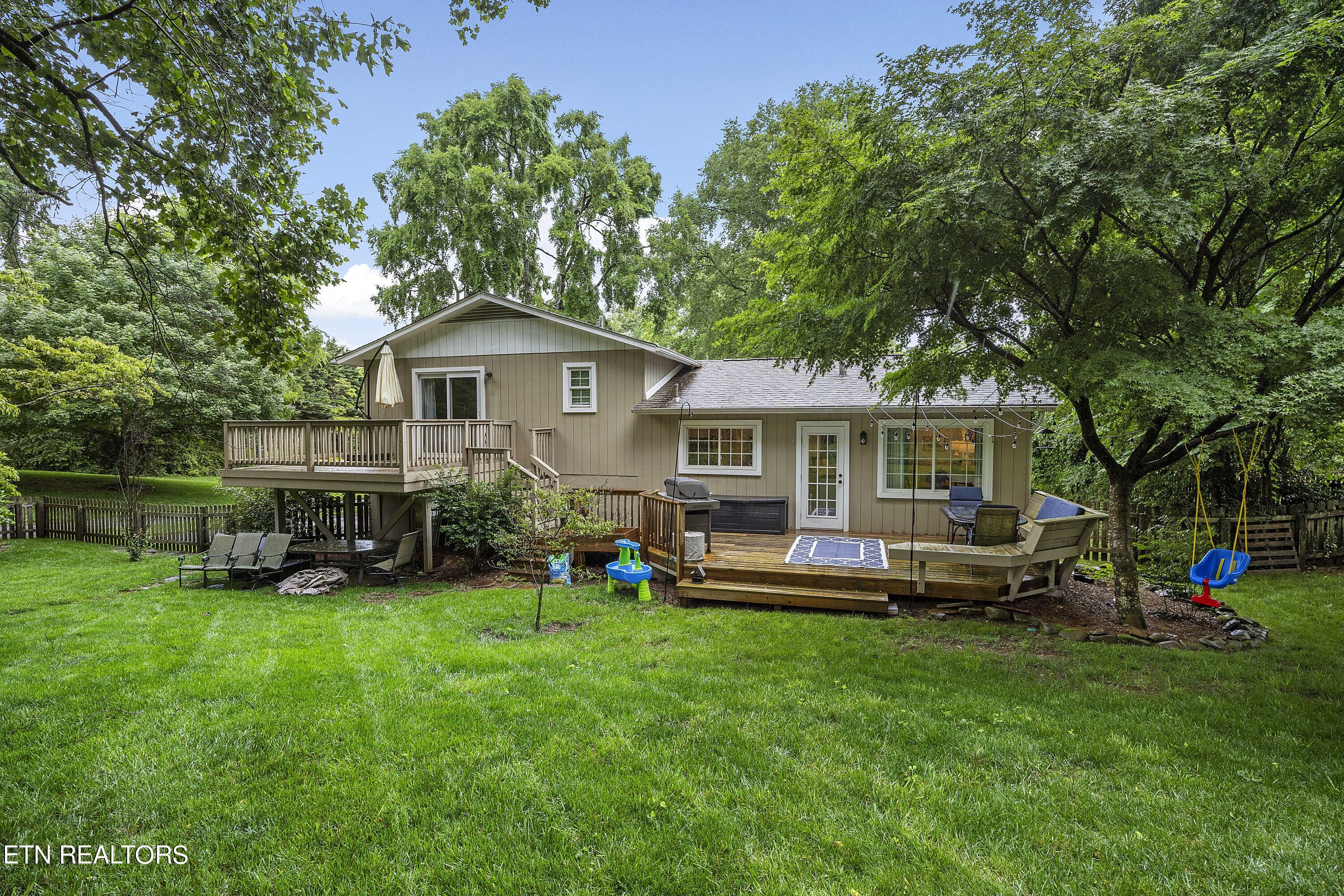 1219 Craig Road Knoxville, TN 37919 - Photo 24 of 26 Z4_L40A4480