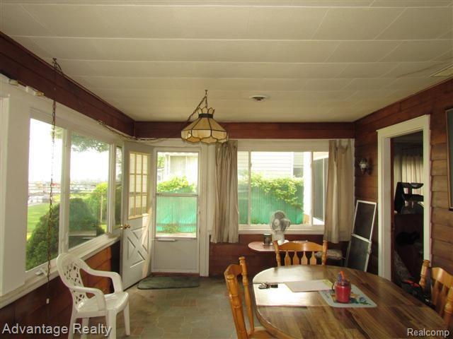 7727 River Road Marine City, MI 48039 - Photo 9 of 12 sunroom 2