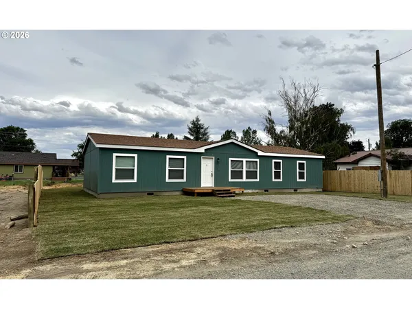 $329,900 | 1640 14th Street, Baker City, OR 97814