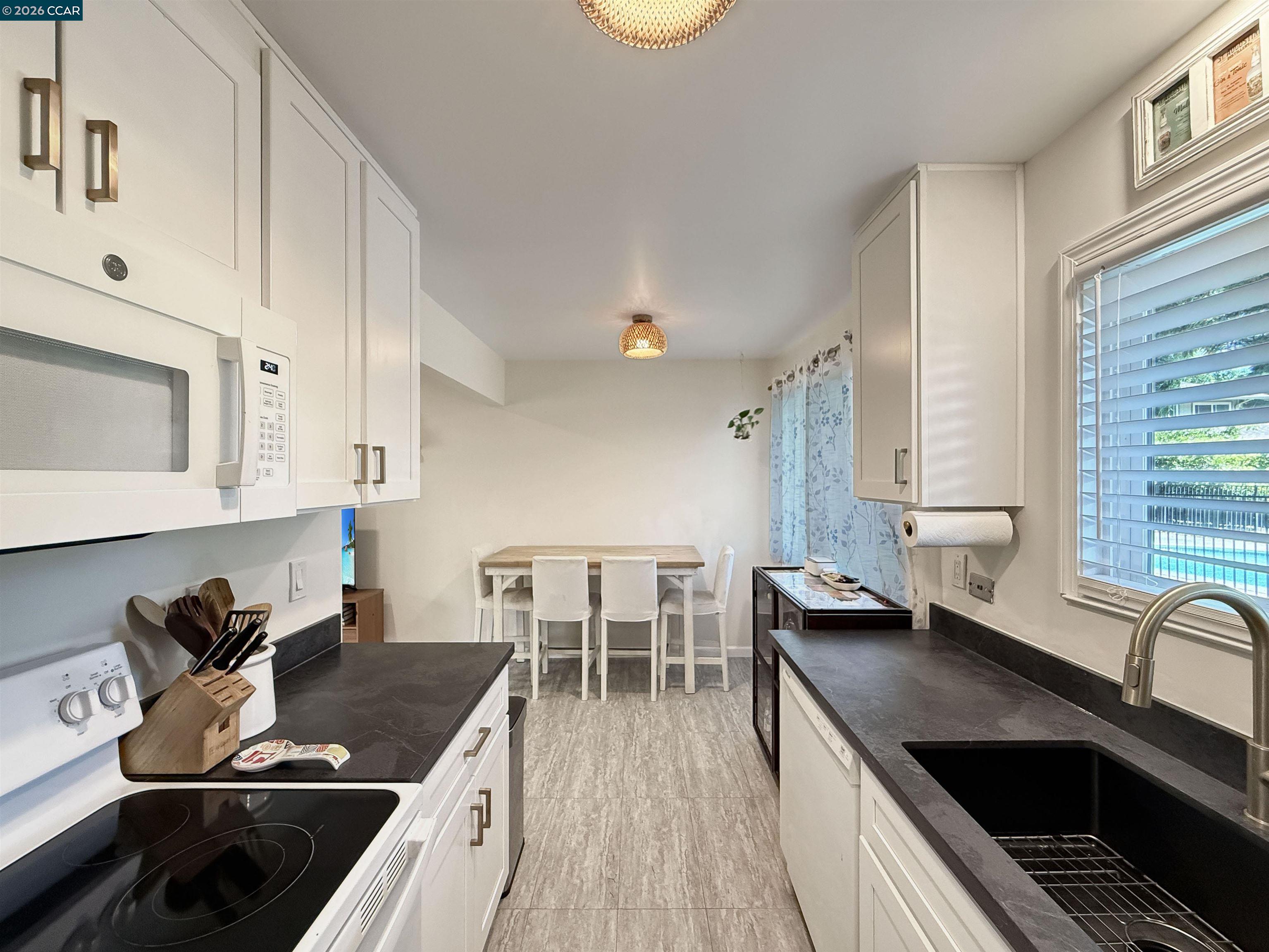 2548 Jones Road, Unit 10 Walnut Creek, CA 94597 - Photo 10 of 48
