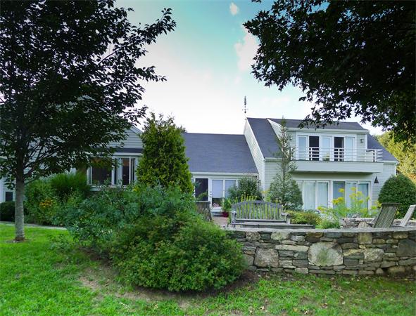 8 Erwin Road Wayland, MA 01778 - Photo 1 of 20 Gallery Image 1