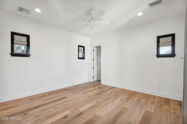 $9,950 | 4901 East Amelia Avenue, Phoenix, AZ 85018