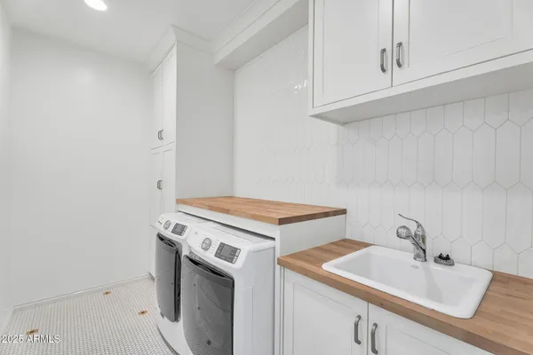 $8,900 | 4901 East Amelia Avenue, Phoenix, AZ 85018