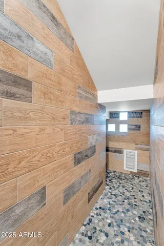 $9,950 | 4901 East Amelia Avenue, Phoenix, AZ 85018