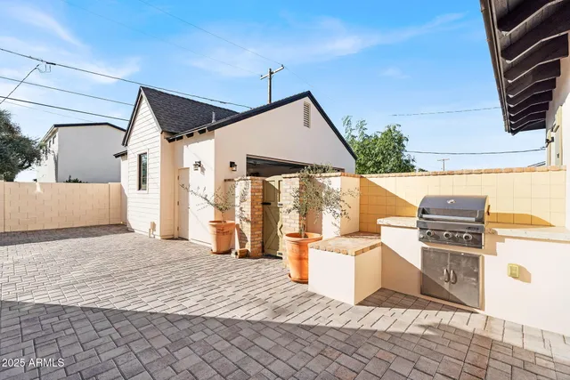 $9,950 | 4901 East Amelia Avenue, Phoenix, AZ 85018