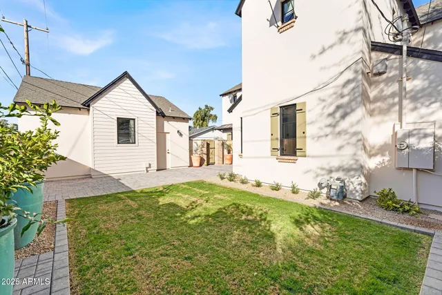 $9,950 | 4901 East Amelia Avenue, Phoenix, AZ 85018