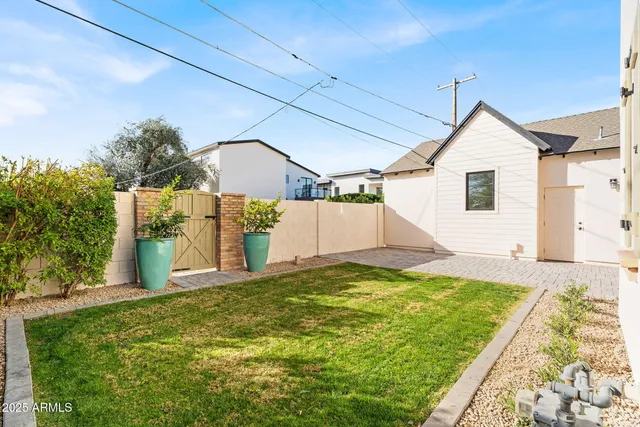 $9,950 | 4901 East Amelia Avenue, Phoenix, AZ 85018