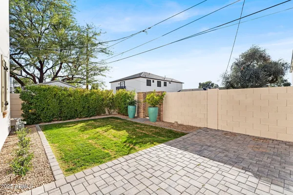 $8,900 | 4901 East Amelia Avenue, Phoenix, AZ 85018