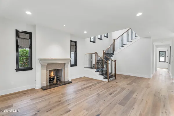 $8,900 | 4901 East Amelia Avenue, Phoenix, AZ 85018