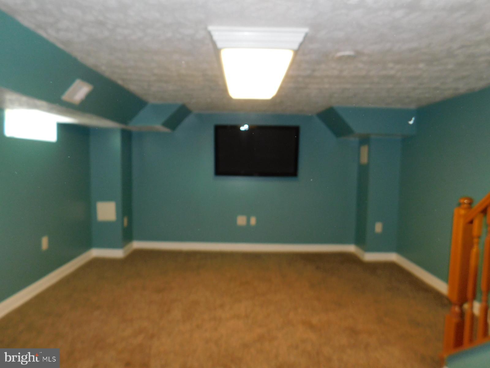1001 Arncliffe Road Essex, MD 21221 - Photo 7 of 9
