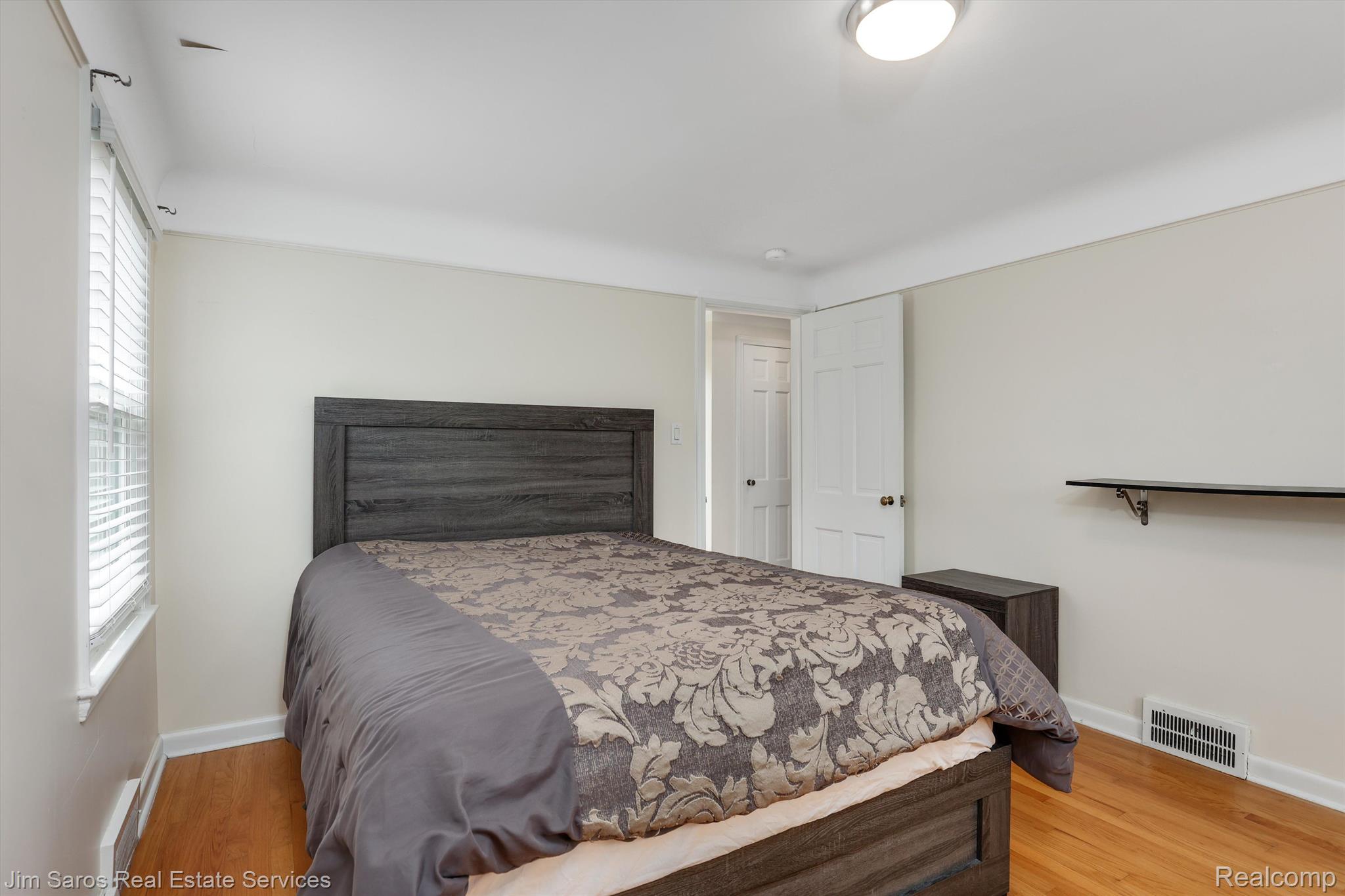 1159 Nottingham Road Grosse Pointe, MI 48230 - Photo 11 of 21 Gallery Image 11