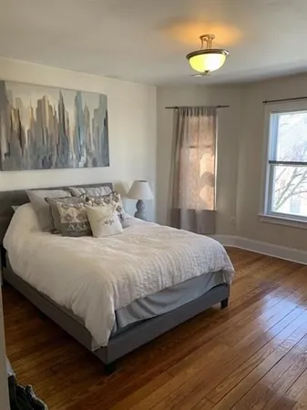 $4,800 | 212 L Street, Unit 3, Boston, MA 02127