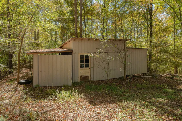 $350,000 | 8240 Charlie Brown Road, Centerville, TN 37033