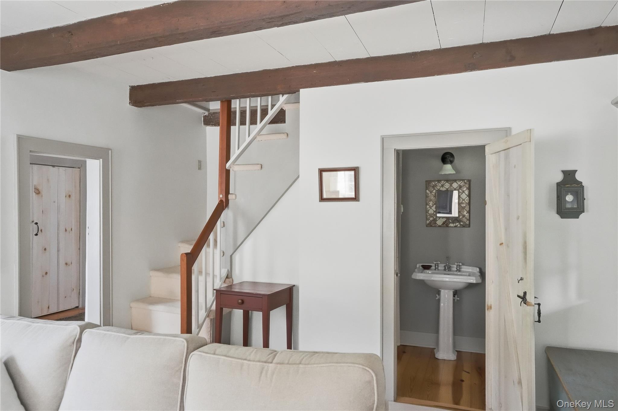 809 Traver Road Pleasant Valley, NY 12569 - Photo 18 of 41 Gallery Image 18