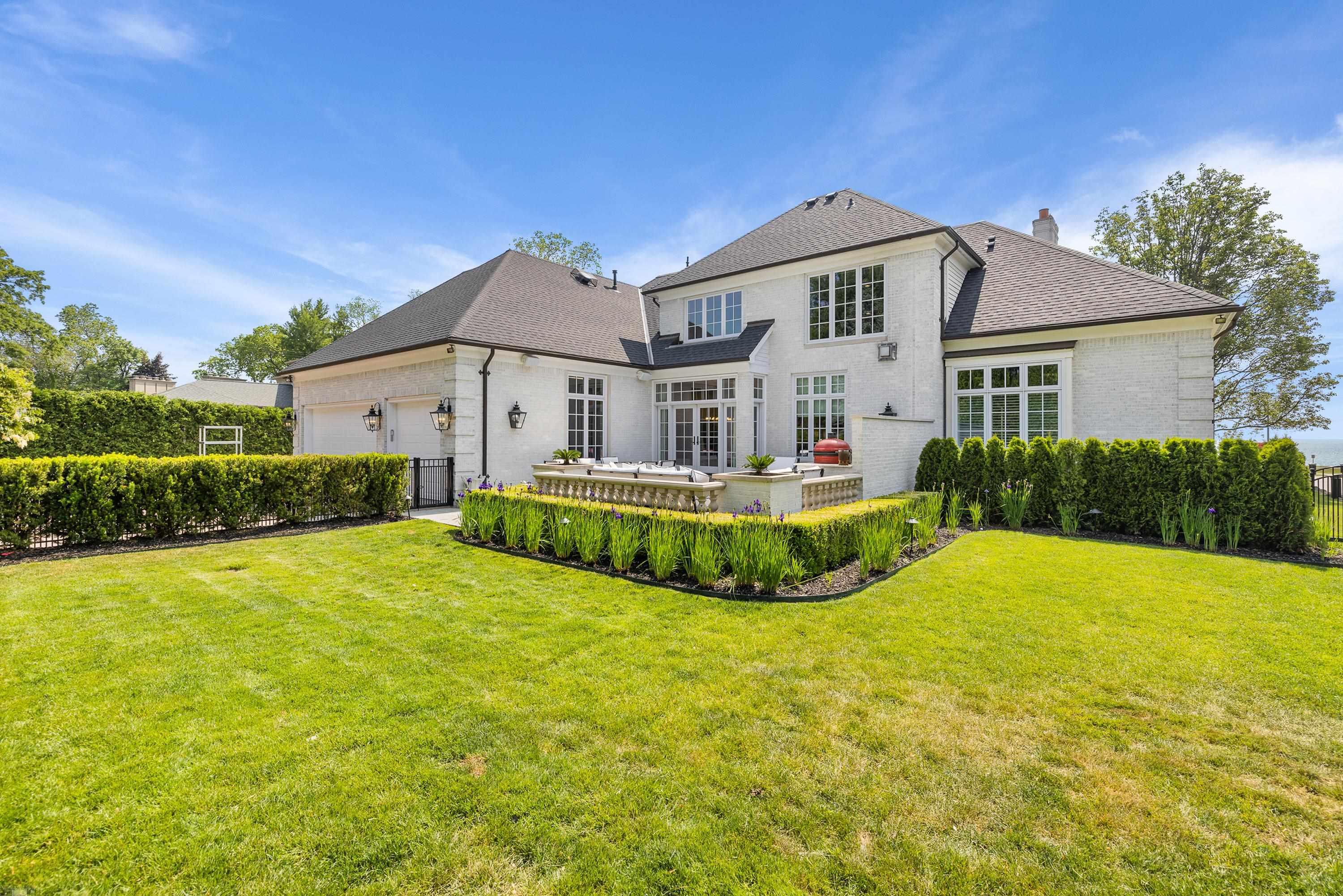 505 Lake Shore Road Grosse Pointe, MI 48236 - Photo 76 of 99 50112077-76.JPG