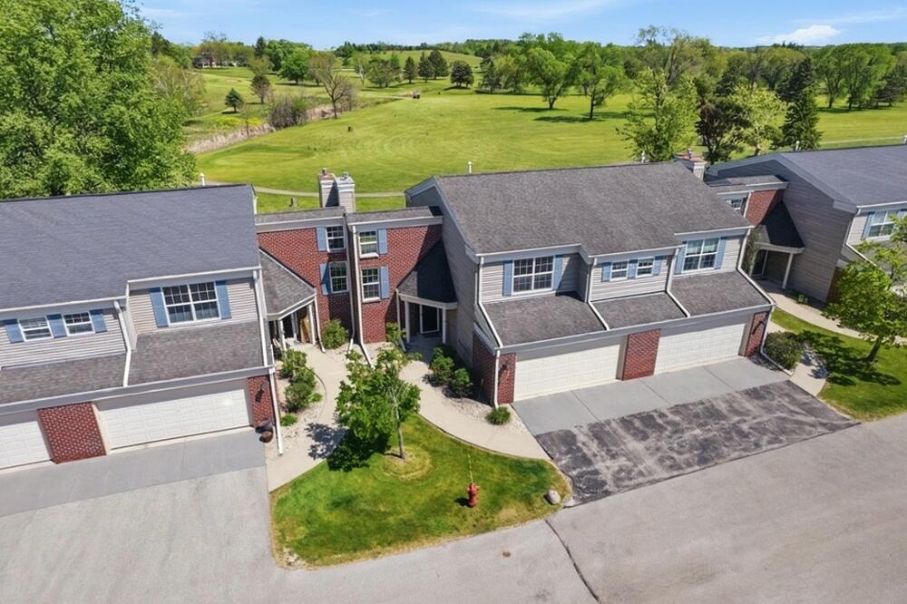 N16W26512 Golf View Lane, Unit E Pewaukee, WI 53072 - Photo 27 of 36 Drone of Unit