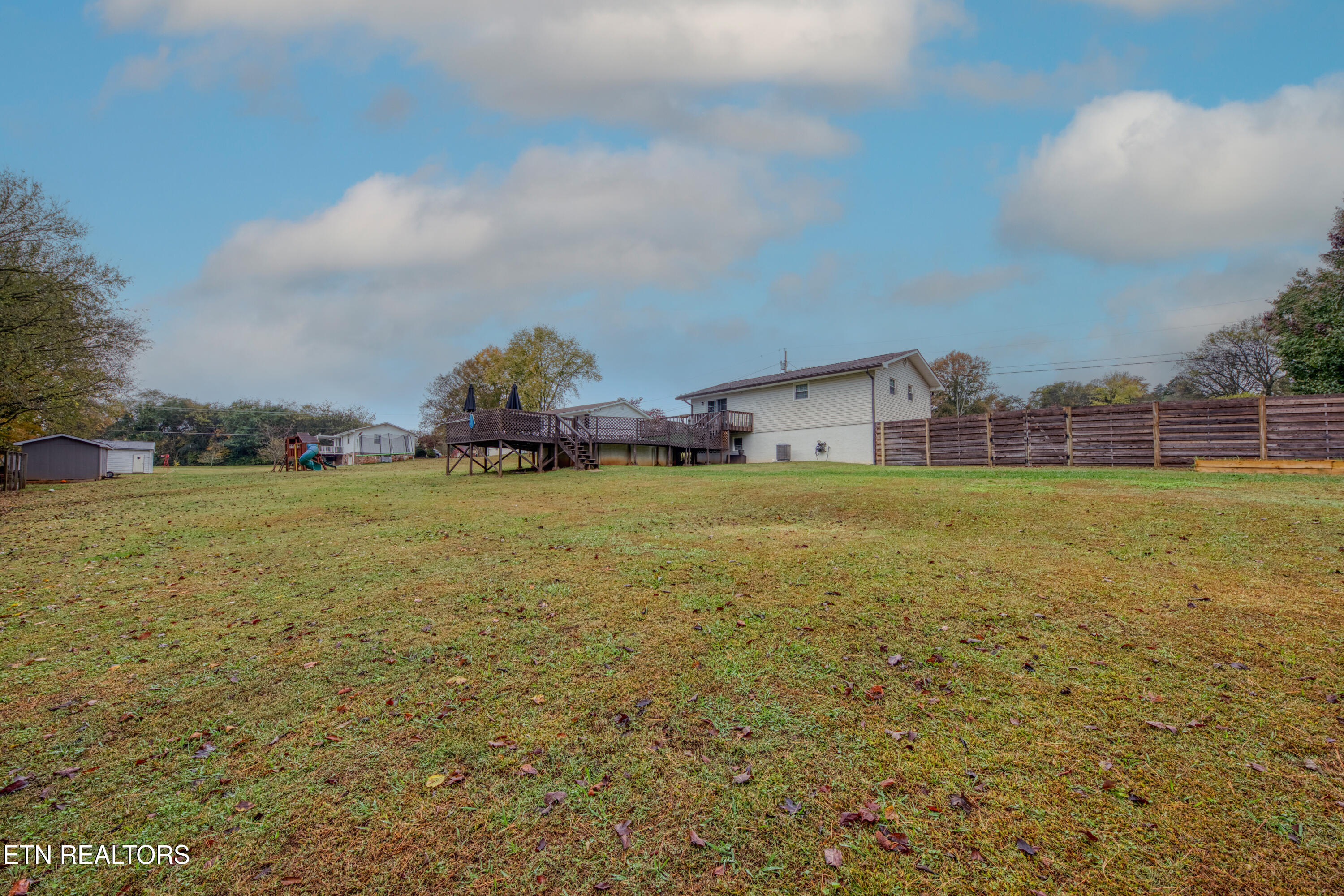 1735 Scott Road Louisville, TN 37777 - Photo 8 of 28 0H3A1675_23