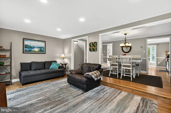 $608,900 | 10111 Chestnut Wood Lane, Burke, VA 22015