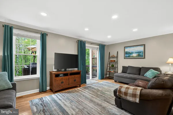 $608,900 | 10111 Chestnut Wood Lane, Burke, VA 22015