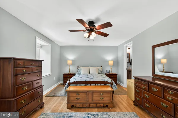 $608,900 | 10111 Chestnut Wood Lane, Burke, VA 22015