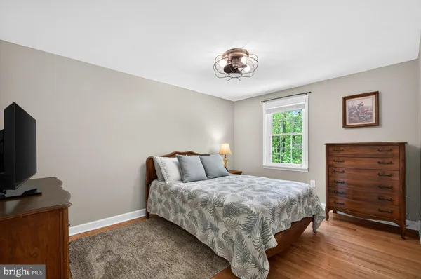 $608,900 | 10111 Chestnut Wood Lane, Burke, VA 22015