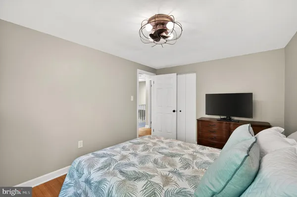 $608,900 | 10111 Chestnut Wood Lane, Burke, VA 22015