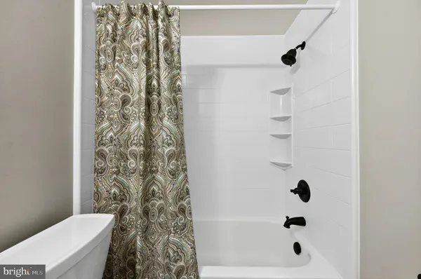 $608,900 | 10111 Chestnut Wood Lane, Burke, VA 22015